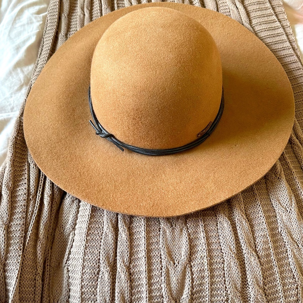 Roots Floppy Hat